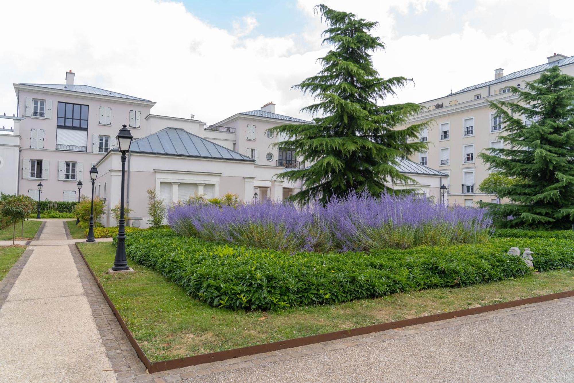 Air-Conditioned Apartment, Walking Distance To Disney - Disney Magical Homes, Paris سيري المظهر الخارجي الصورة